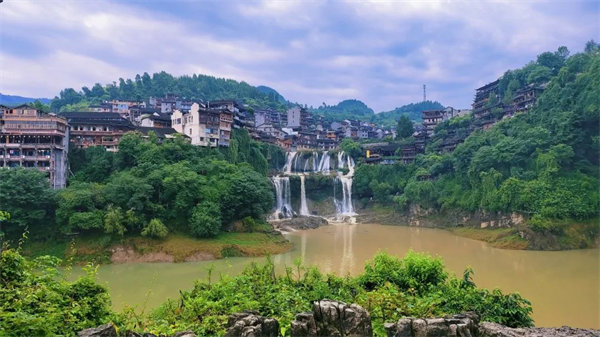 “湘”約鳳凰<div   id=