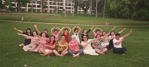 廿載風(fēng)云一路行<div   id=